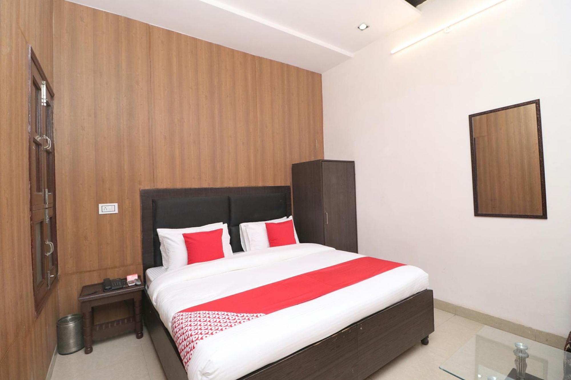 Oyo Hotel Kailash Regency Ludhiana Exterior photo